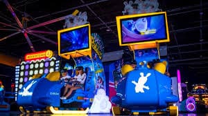 Bellevue Virtual Reality 3 Arcade games at monster mini golf