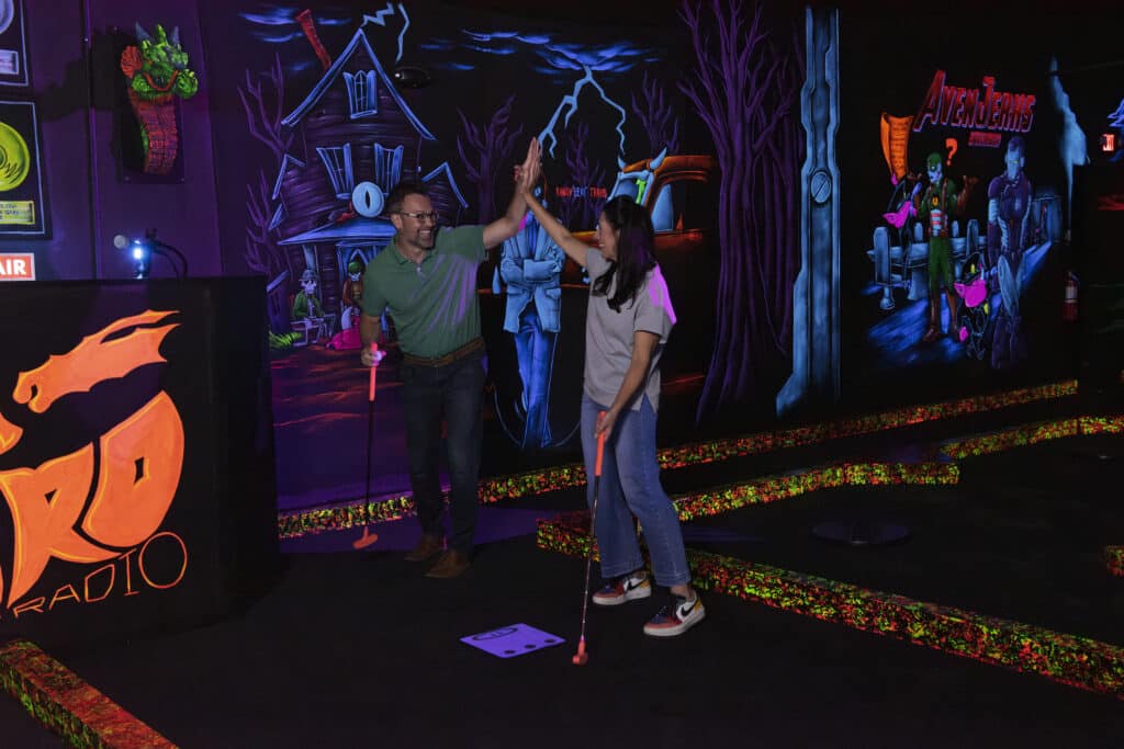Group Event Tuckahoe 2 Mini golf date night 3