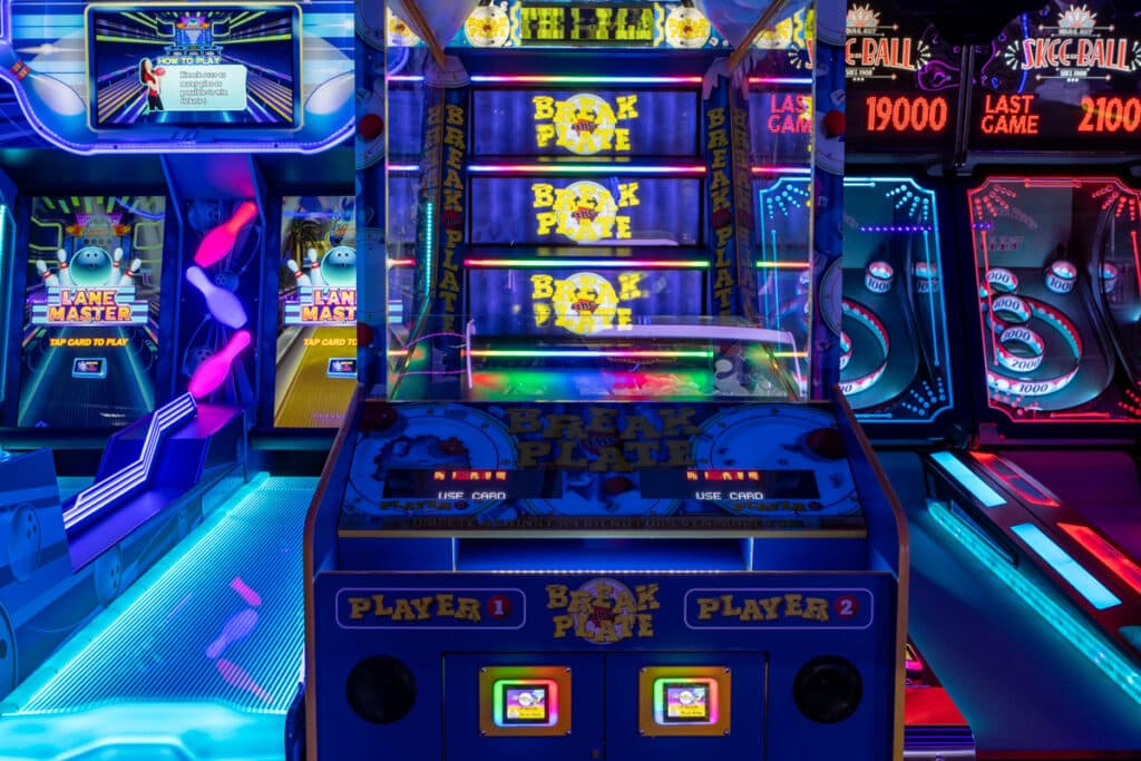 Eatontown, Nj 20 Lane master, break the plate, and skee ball arcade games at monster mini golf in eatontown, new jersey