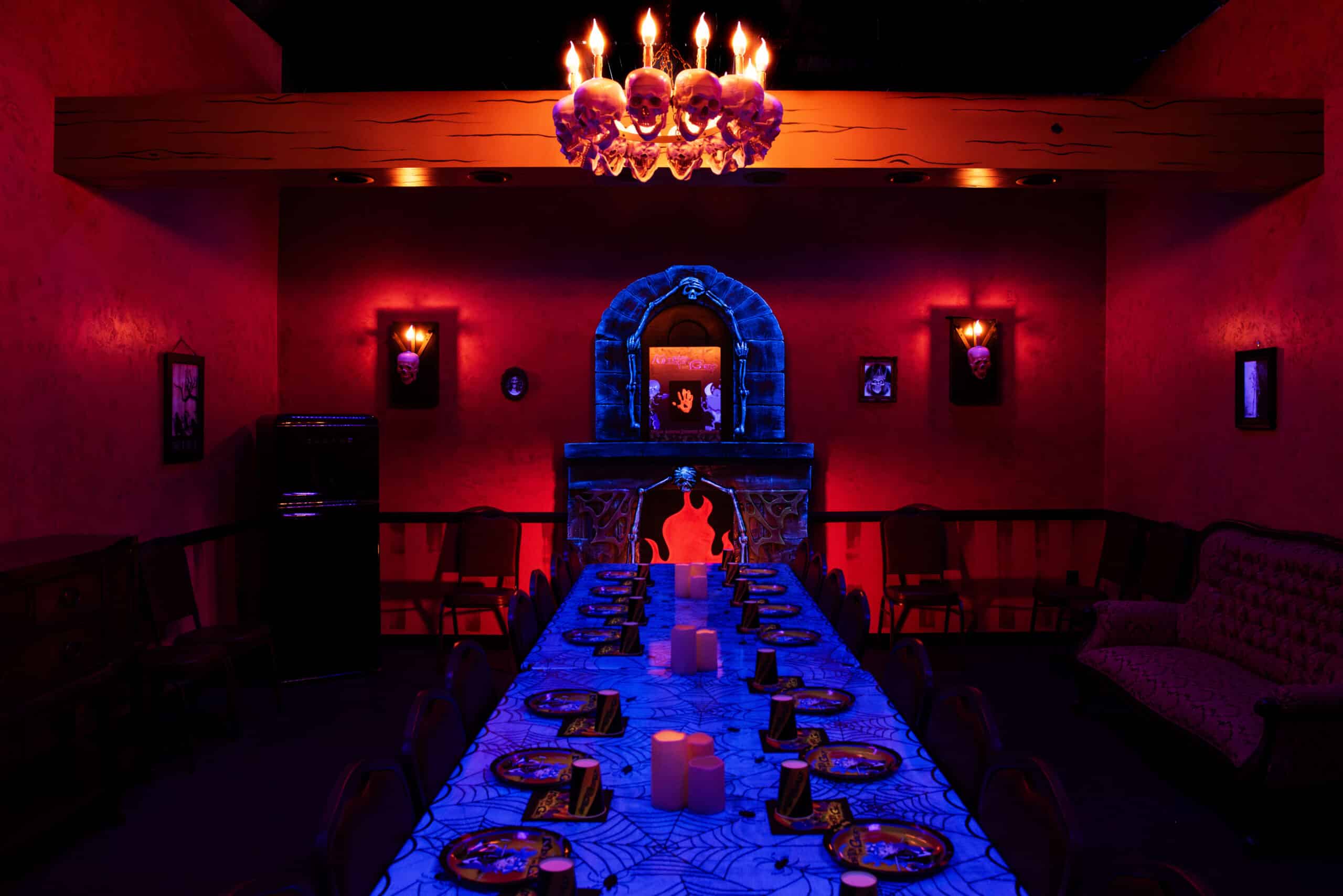 Mini Golf Birthday Parties In Eatontown 1 Monster mini golf party room scaled