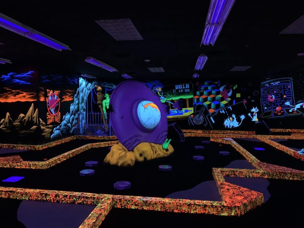 Monster Mini Golf 4 Parallax image 1